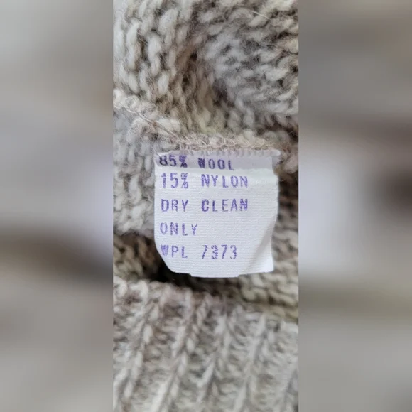 Vintg Early 80s Sweater Mens L Oatmeal Tan w/ Leather Patches Wool Blend US Made - Picture 10 of 11